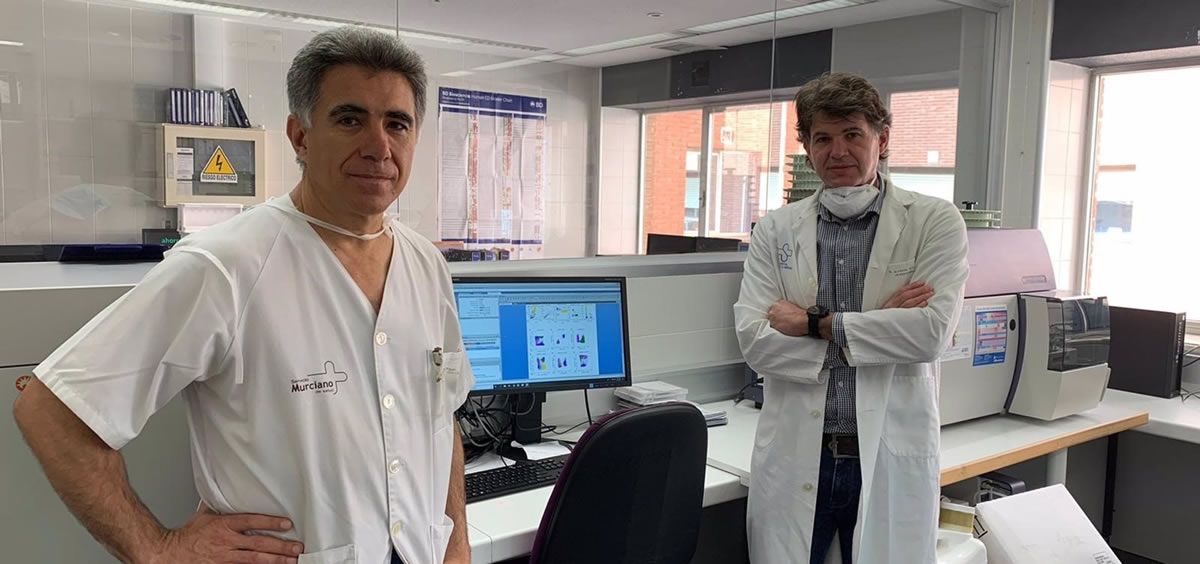 Los doctores Enrique Bernal y Alfredo Minguela, del Instituto Murciano de Investigación Biosanitaria (Foto: IMB)