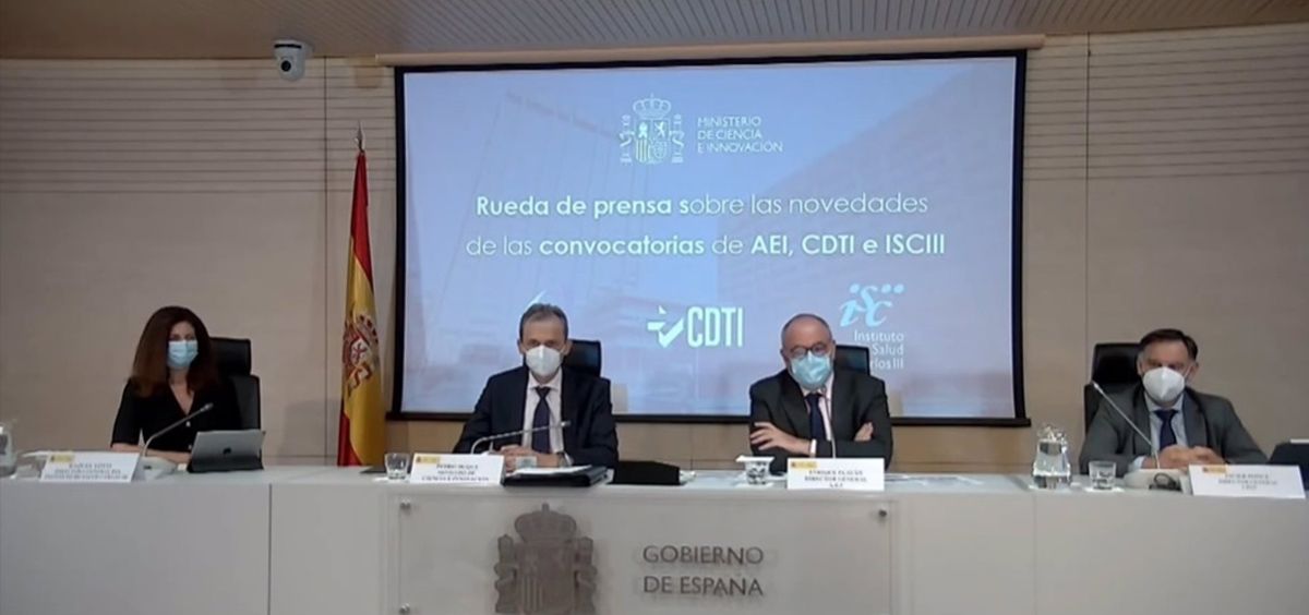 Raquel Yotti (ISCIII); el ministro de Ciencia e Innovación, Pedro Duque; Enrique Playán (AEI); y Javier Ponce (CDTI), en la rueda de prensa de este miércoles para presentar las convocatorias de las tres agencias (Foto. AEI)