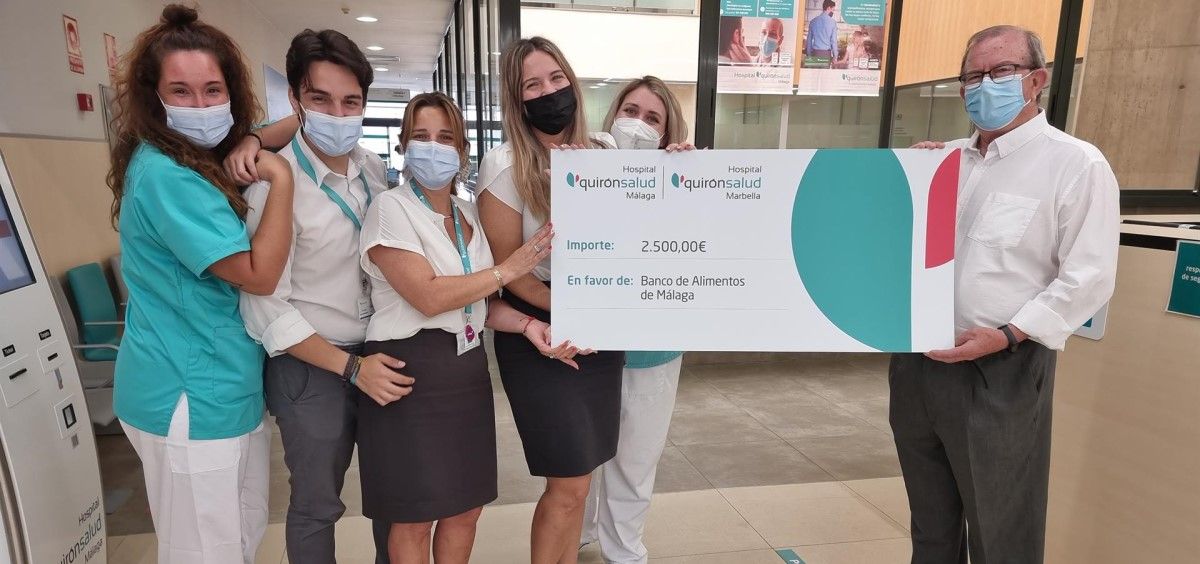 Entrega de la donación del Hospital Quirónsalud Marbella al Banco de alimentos de Málaga. (Foto Grupo Quirónsalud)
