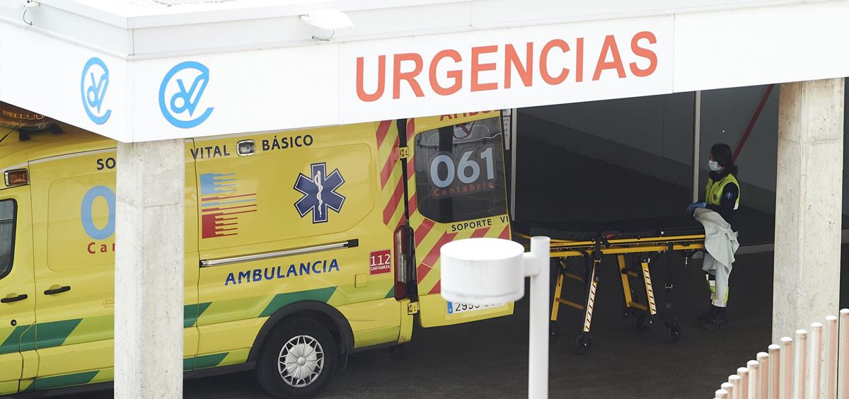 Ambulancia en Valdecilla, imagen de archivo (Foto. EP  Juan Manuel Serrano Arce)