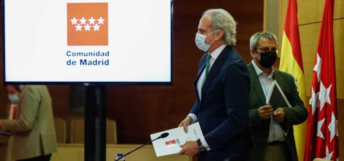 Ruiz Escuero y el Dr. Canora en rueda de prensa para actualizar la situación de la Covid 19. (Foto. Comunidad de Madrid)