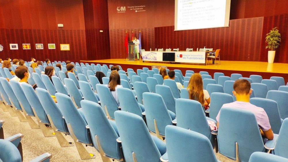 El Hospital de Fuenlabrada recibe a la nueva promoción de estudiantes de Medicina