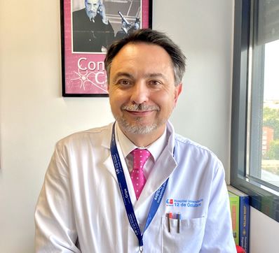 Dr. David Perez, jefe de Servicio de Neurología del Hospital Universitario 12 de Octubre de Madrid y patrono de la Fundación Alzheimer España (foto. FAE)