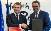 El presidente de la República Francesa, Emmanuel Macron, y el director general de la Organización Mundial de la Salud (Foto. OMS)
