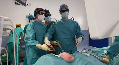 El equipo del Hospital 12 de octurbe realiza una laparoscopia 3D (Foto. 12 de octubre)