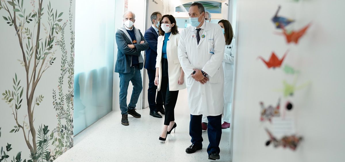 La presidenta de la Comunidad de Madrid, Isabel Díaz Ayuso, visita la nueva Sala de Hospitalización de Cuidados Paliativos Pediátricos del Hospital público Infantil Niño Jesús (Foto: Comunidad de Madrid)