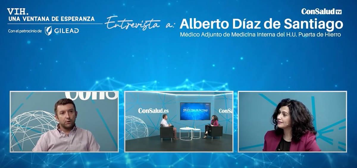 Entrevista en el plató de ConSalud TV al experto en VIH Alberto Díaz de Santiago