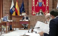 El consejero de Sanidad del Gobierno de Canarias, Blas Trujillo, presenta en el Parlamento el Anteproyecto de Presupuestos Generales de la Comunidad Autónoma de Canarias 2022 (Foto: Gobierno de Canarias)