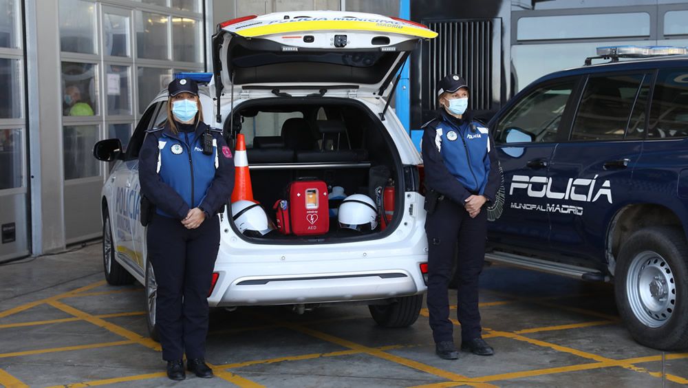 Vehículo de Policía Municipal con desfibrilador portátil (Foto: Ayuntamiento de Madrid)