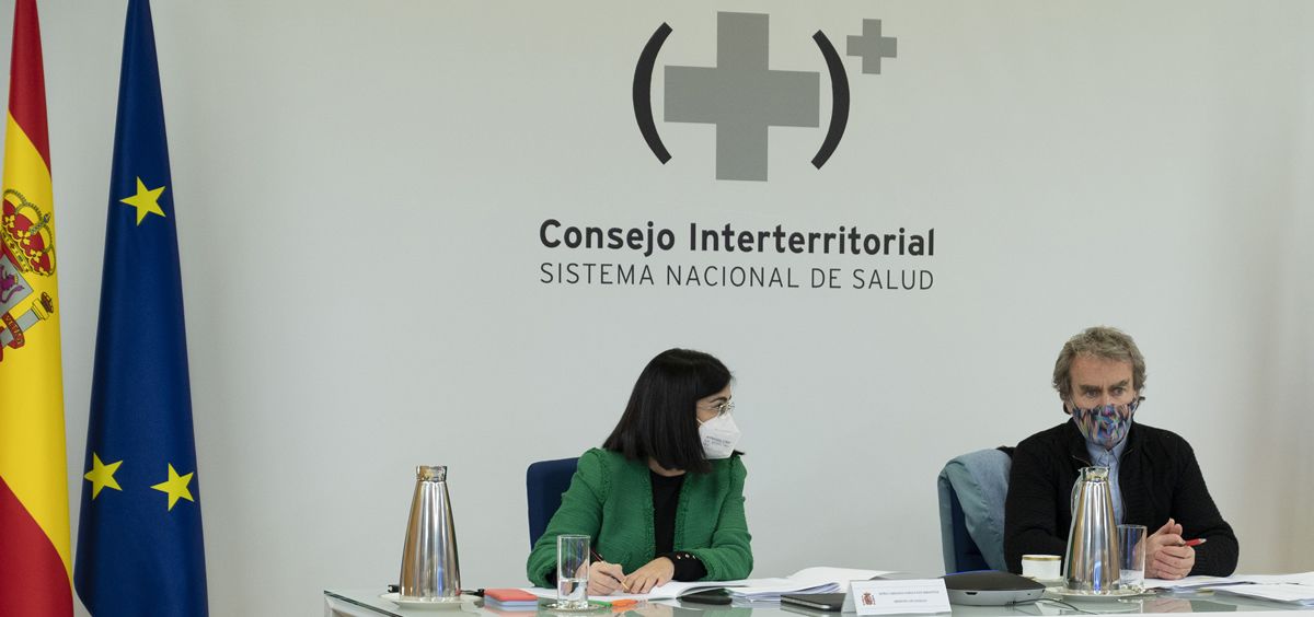 Carolina Darias y Fernando Simón en la reunión del Consejo Interterritorial del SNS del 24 de noviembre. (Foto. Pool Moncloa. Borja Puig de la Bellacasa)