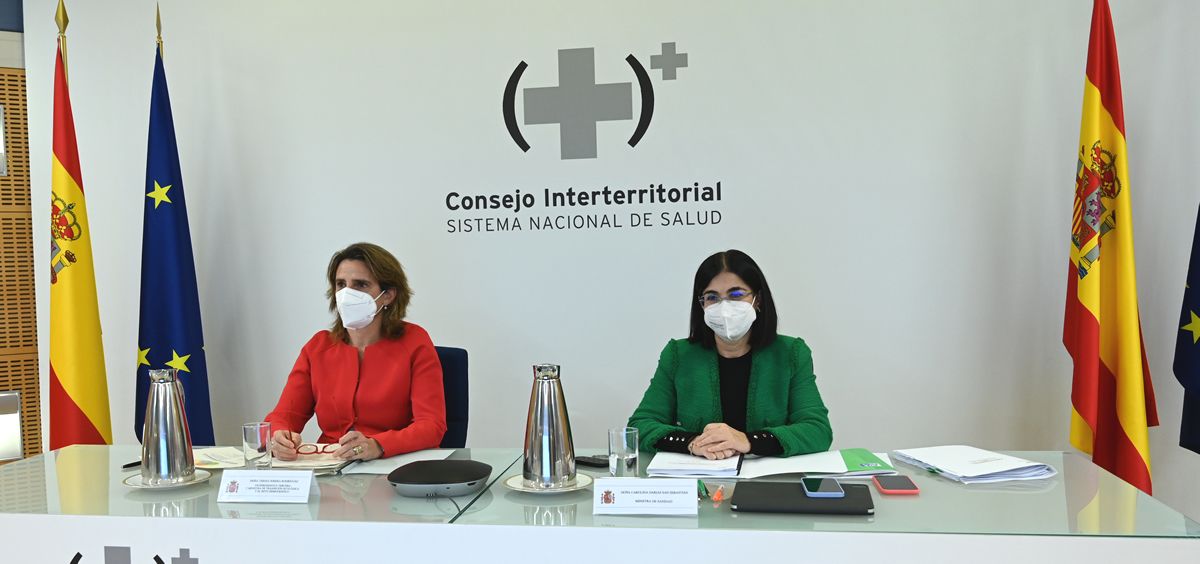 La ministra de Transición Ecológica y Reto Demográfico, Teresa Ribera, y la ministra de Sanidad, Carolina Darias (Foto: Pool Moncloa)