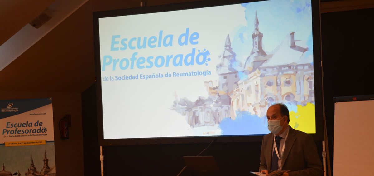 El doctor Joan Miquel Nolla, coordinador de la tercera edición  Escuela de Profesorado de la Sociedad Española de Reumatología (Foto. SER)
