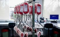 Bolsas de sangre en el laboratorio del Centro de Transfusión, a 8 de enero de 2022, en Madrid (Foto: Ricardo Rubio - Europa Press)