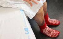 El Clínico San Carlos entregará a sus pacientes calcetines antideslizantes (Foto. Clínico San Carlos)