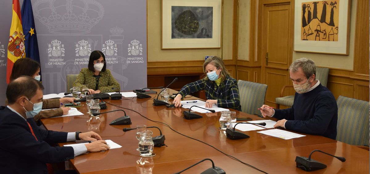 Carolina Darias, ministra de Sanidad, preside el Consejo Interterritorial del SNS para dirimir el uso de las mascarillas en exteriores (Foto. Ministerio de Sanidad)