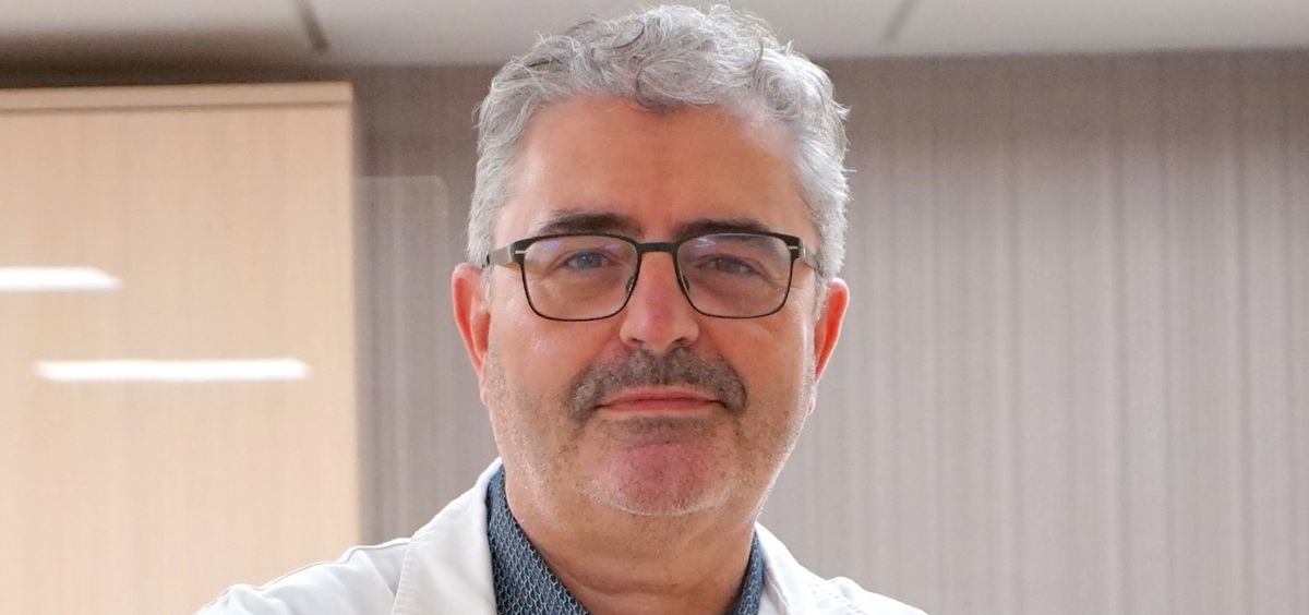 El Dr. José Tomás Castell Gómez, jefe Asociado al Servicio de Cirugía General y del Aparato Digestivo del Hospital La Luz (Foto. Quirónsalud)