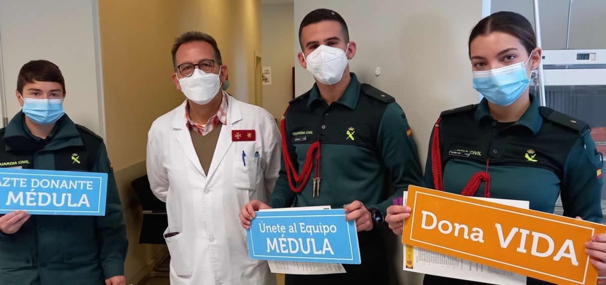 Los alumnos de la Academia de Oficiales de la Guardia Civil muestran su compromiso con la donación de médula ósea (Foto: Comunidad de Madrid)
