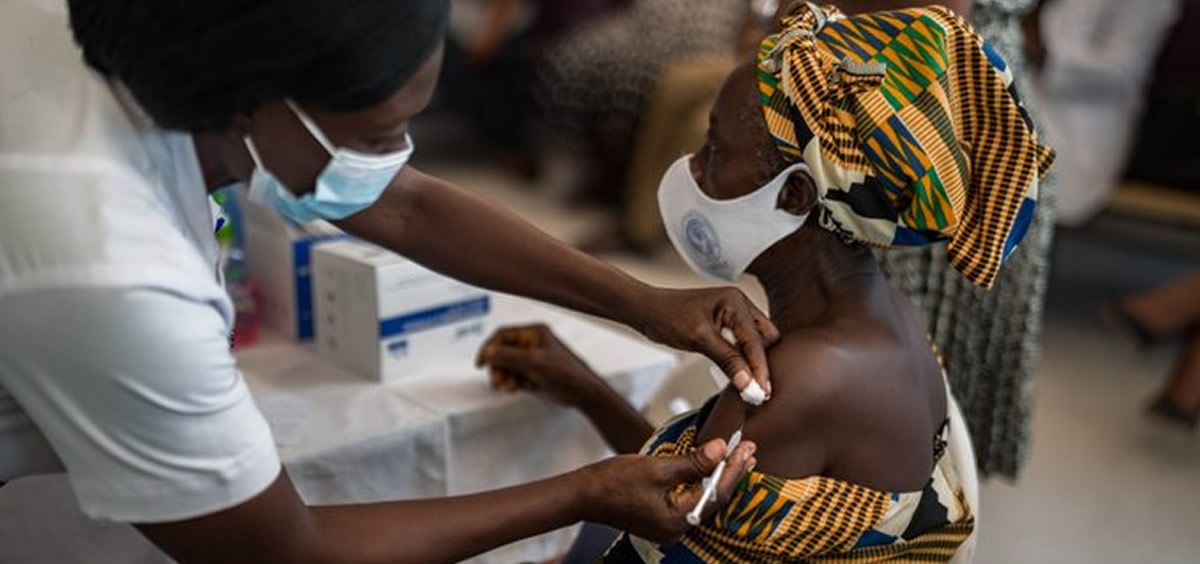 Vacunación contra la Covid-19 en Ghana (Foto. WHO Africa Region)