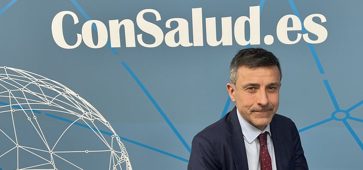 El director general de Philips Ibérica, Miguel de Foronda, en una entrevista en el plató de ConSalud TV. (Foto ConSalud.es)