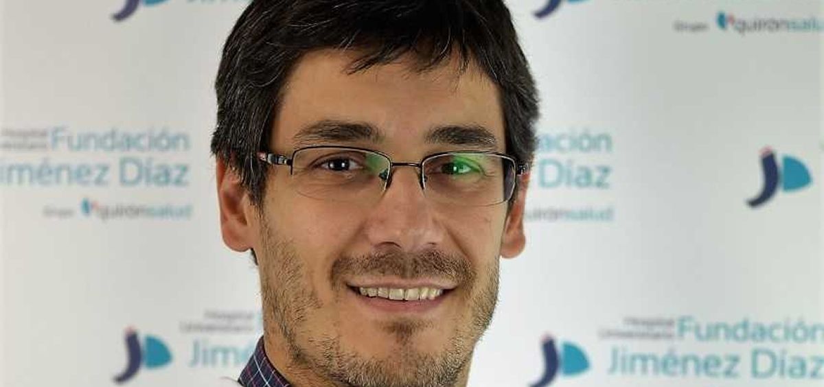 El doctor Alfonso Cabello Úbeda, jefe asociado de Medicina Interna y especialista del Departamento de Enfermedades Infecciosas (Foto. FJD)