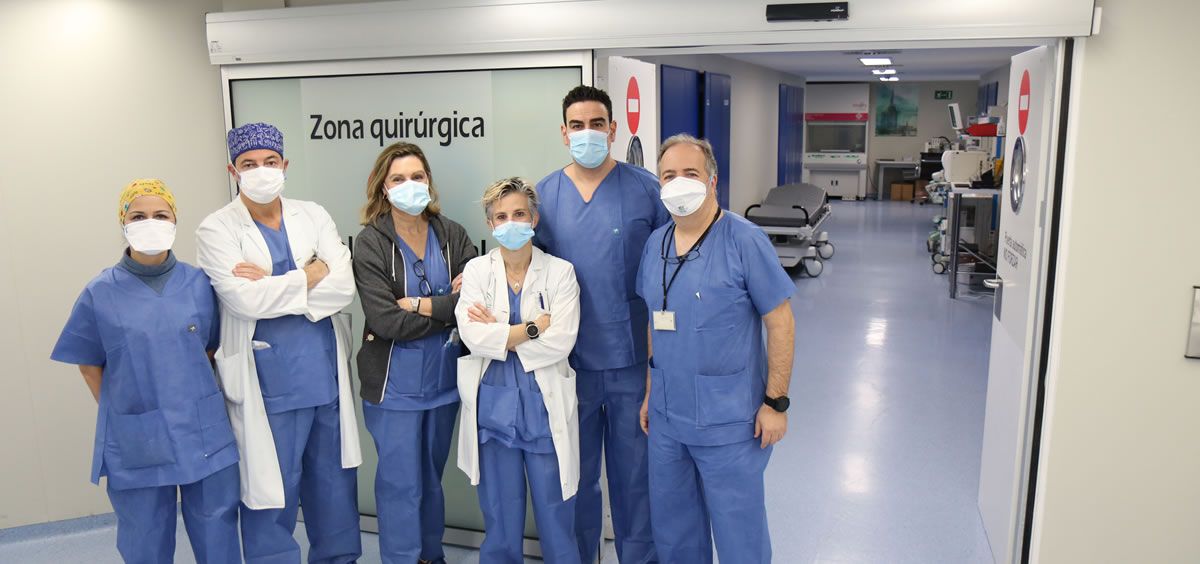 El equipo de especialistas del Hospital Virgen del Rocío (Foto. JuntaAndalucía)