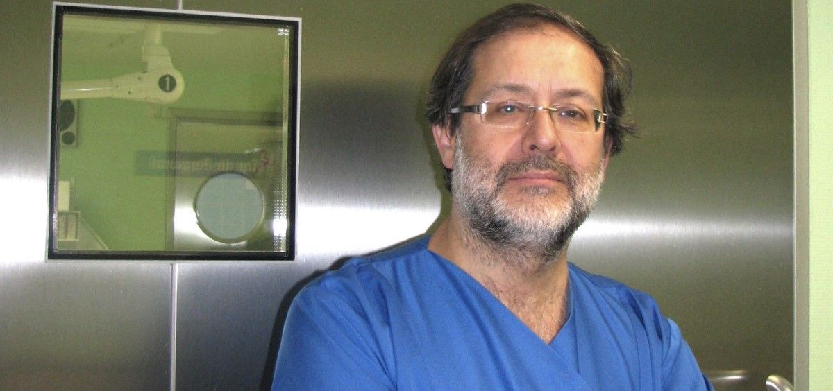 El Dr. Francisco Leyva, jefe del Servicio de Cirugía Plástica y Reparadora del Hospital Clínico San Carlos. (Foto. Clínico San Carlos)