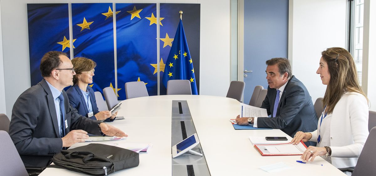 Reunión entre Medicines for Europe y la Comisión Europea (Foto. AESEG)