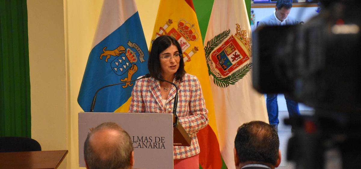 La ministra de Sanidad, Carolina Darias, en la firma para la segunda fase del Programa Nereu en el CEIP 'Las Rehoyas' (Foto: Ministerio de Sanidad)