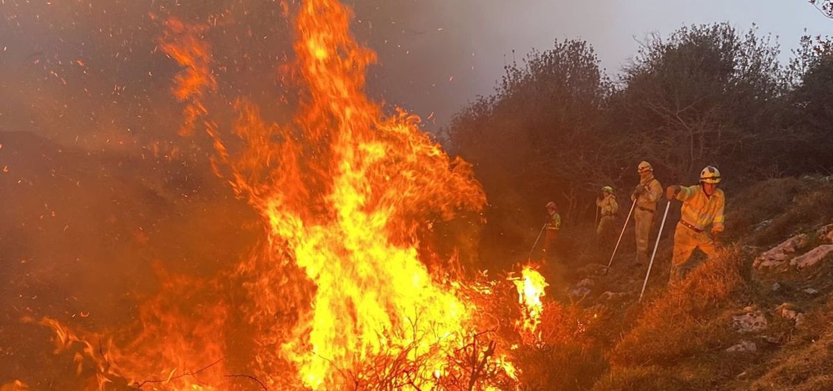 Incendio forestal (Foto. Gobierno de Cantabria)