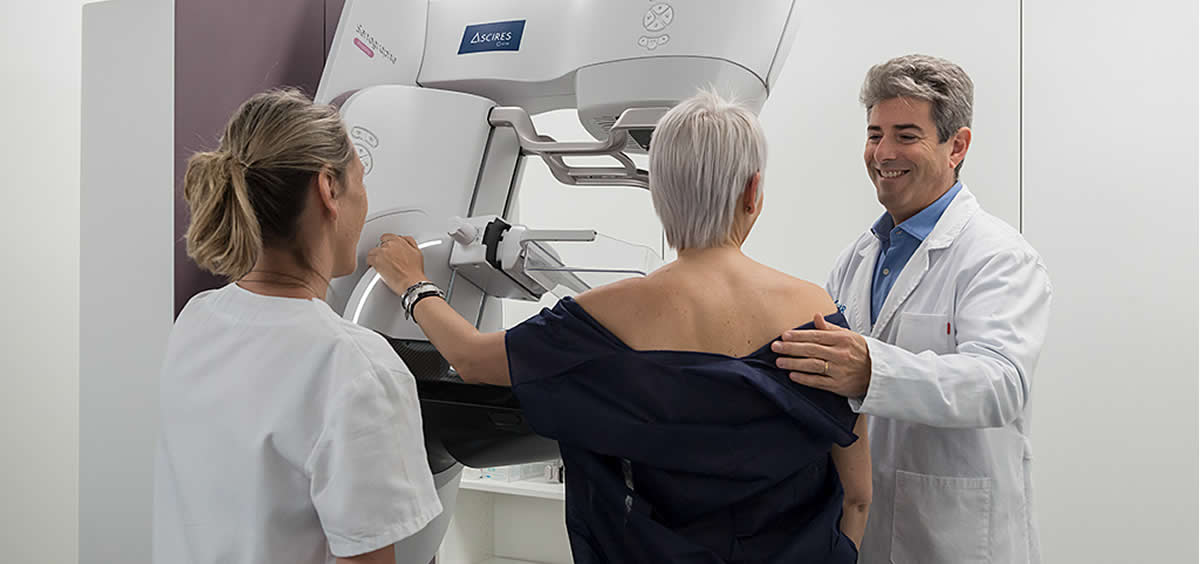 Mamografía con tomosíntesis (Foto. Ascires Grupo Biomédico)