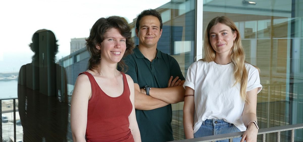 Marta Sanvicente, Guillermo Nevot y Nastassia Knödlseder, tres de los autores del estudio (Foto: UPF)