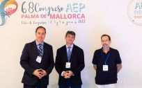 De izquierda a derecha Juan José Díaz, Luis Blesa y Juan Carlos de Carlos en el 68 Congreso de la AEP  (Foto. AEP)