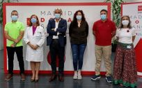 Un instante del acto en el Centro de Transfusión de la Comunidad de Madrid (Foto: Europa Press)