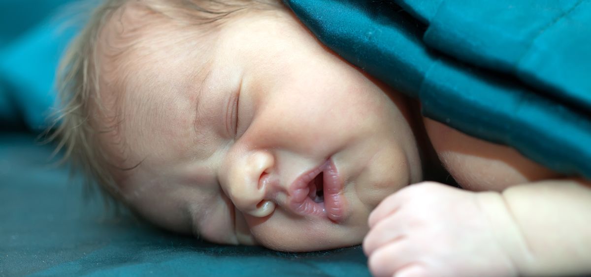 Lavados nasales bebés  (Foto. Freepik)