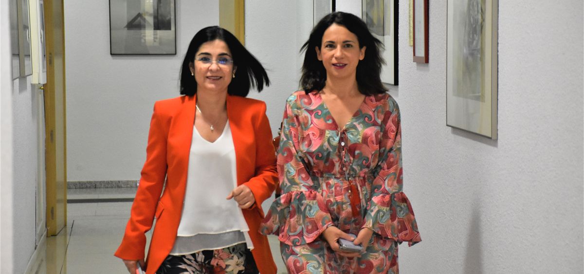 La ministra de Sanidad, Carolina Darias, junto a la secretaria de Estado de Sanidad, Silvia Calzón (Foto: M. Sanidad)