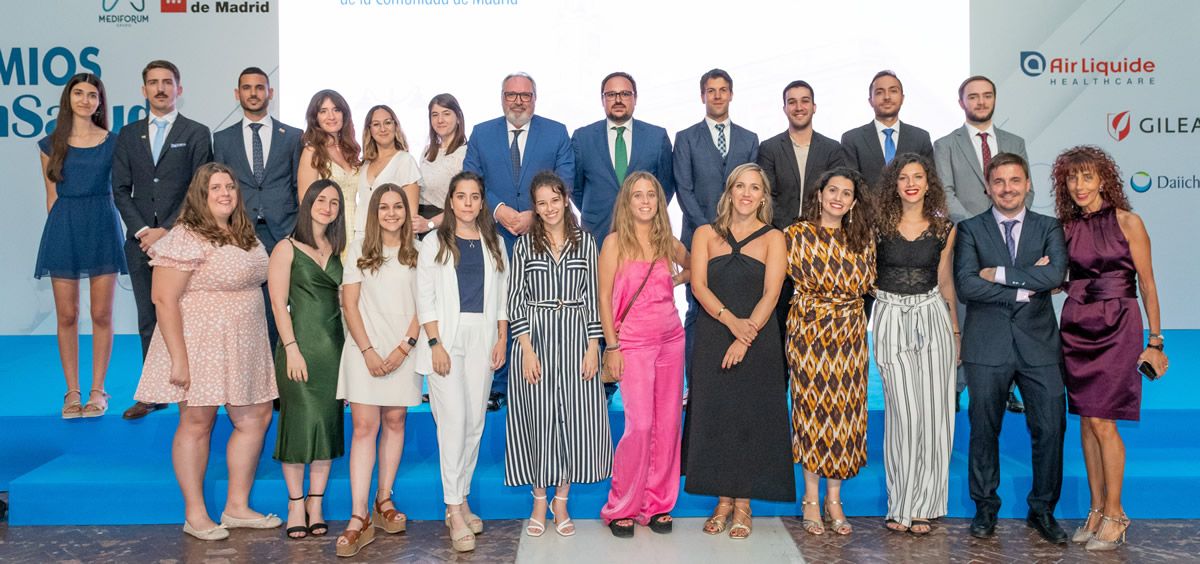Foto de familia del Grupo Mediforum en los Premios ConSalud 2022