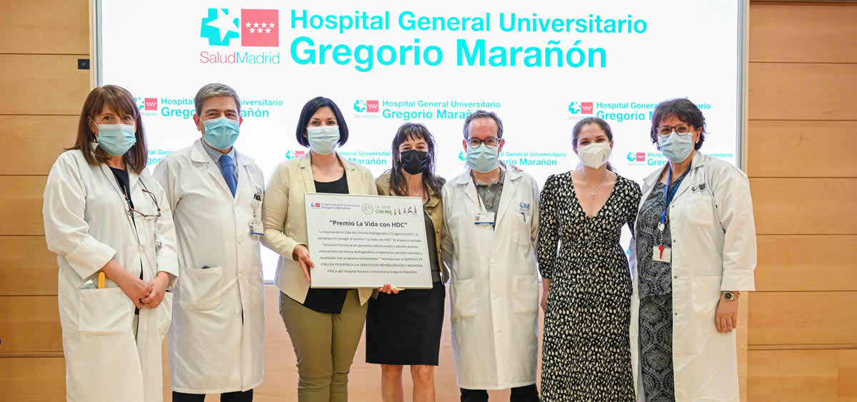 Entrega del premio La Vida con Hernia Diafragmática (Foto. Hospital Gregorio Marañón)