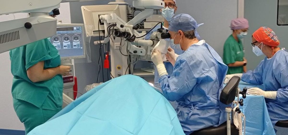 Inicio de una operación de cataratas en el Hospital Nuestra Señora de Gracia (Foto: Aragón)
