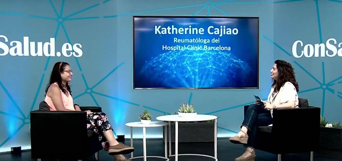 Entrevista en el plató de ConSalud TV a la reumatóloga Katherine Cajiao