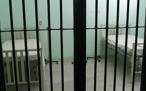Morir en libertad, un derecho para los presos terminales