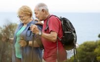 Dos personas mayores con diabetes haciendo ejercicio (Foto. Allianza Boehringer Ingelheim Lilly en Diabetes)