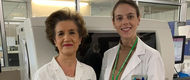 Las especialistas María Ángeles Correa Alonso y Lourdes Domínguez Acosta (Foto. Junta de Andalucía)