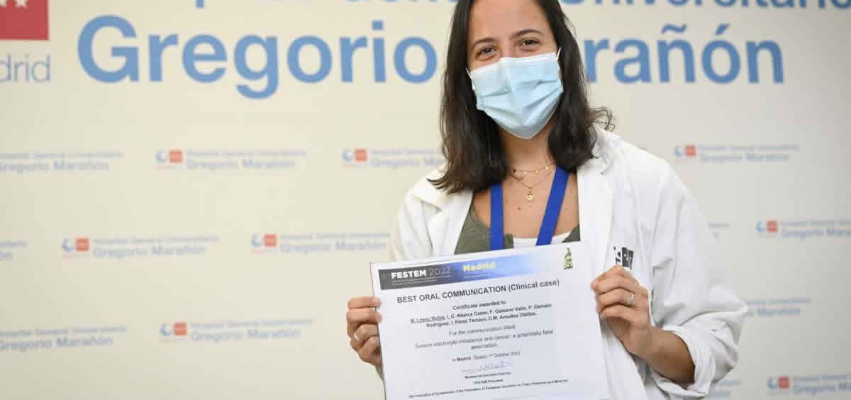 Marina López Rubio, premiada en el Congreso Internacional sobre elementos traza y minerales (Foto: Gregorio Marañón)
