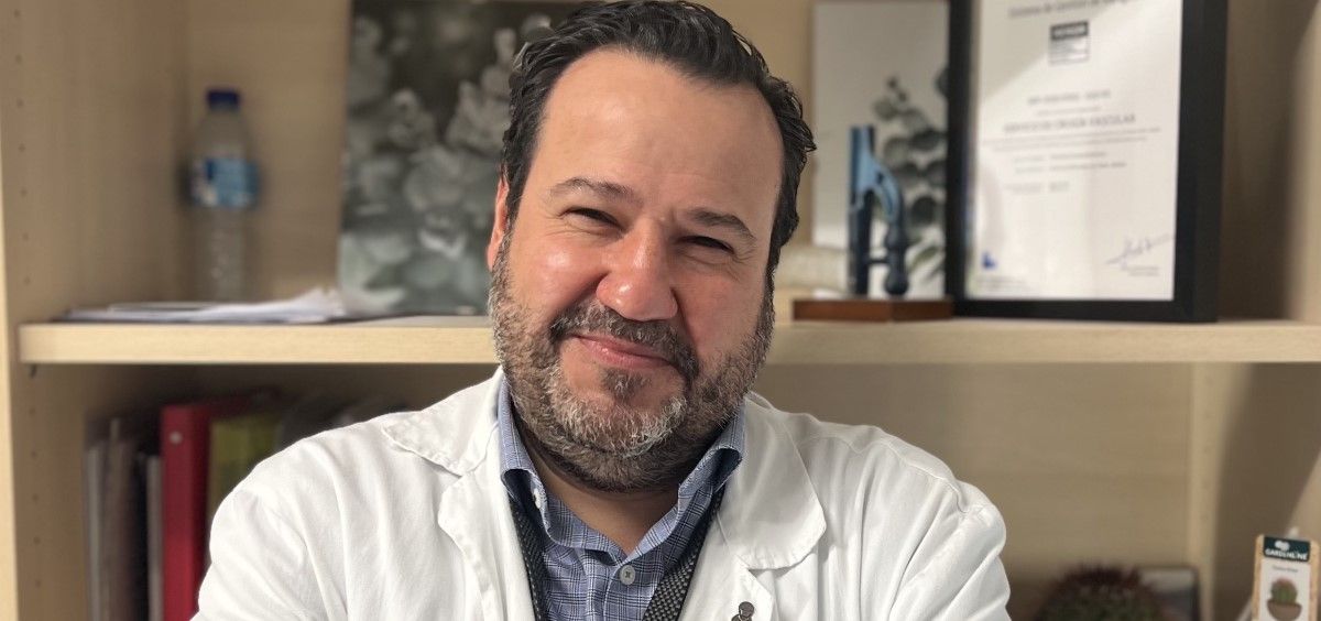 El Dr. Álvaro Fernández Heredero, Jefe de Servicio de Angiología y Cirugía Vascular del Hospital Universitario La Paz. (Foto. Cedida por él)