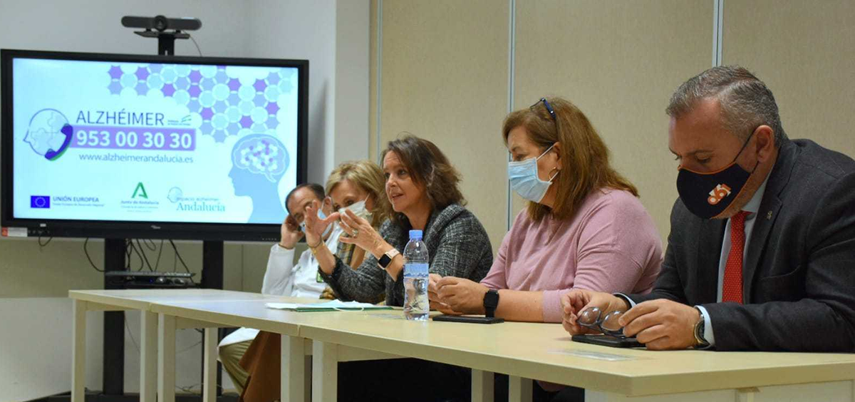 La 'Línea Alzheimer' estará implantada en toda Andalucía el próximo 15 de enero. (Foto: Junta de Andalucía)