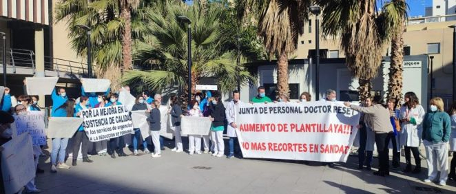 Protesta el el Doctor Peset. (Foto. CSIF)