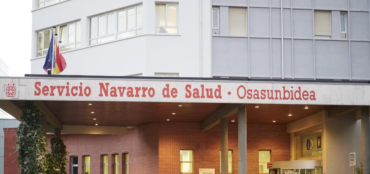 Entrada del Hospital Universitario de Navarra. (Foto: EP)