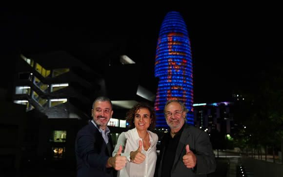 Barcelona se ilumina para proyectar su futuro como sede de la EMA