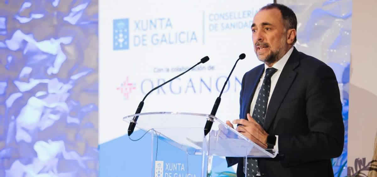 Consejero de Sanidad de Galicia Julio García Comesaña (Foto: Organon)