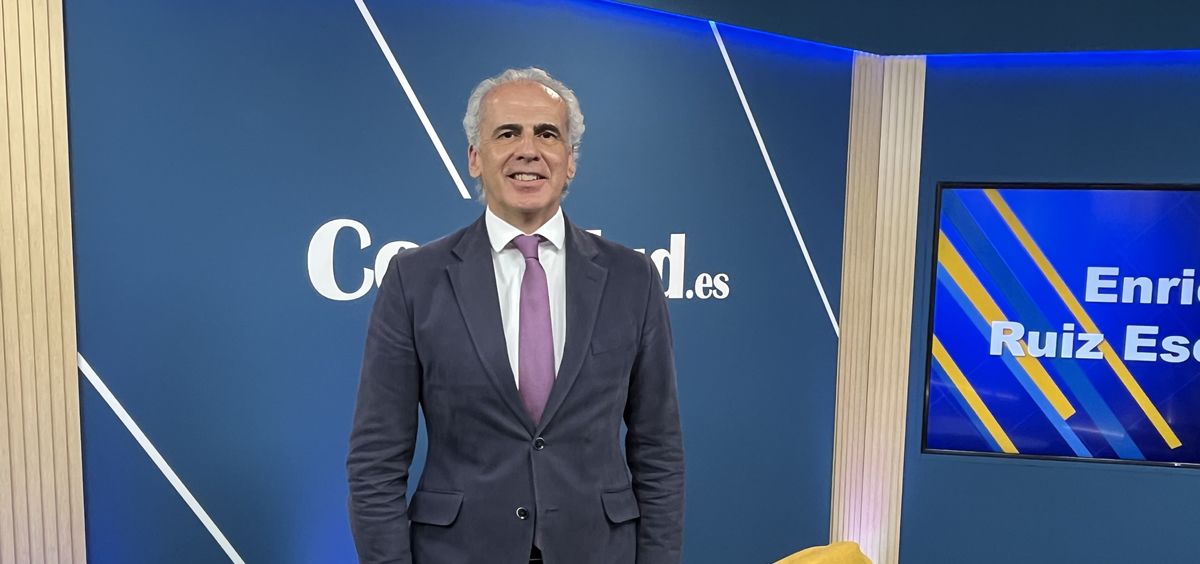 Enrique Ruiz Escudero, consejero de Sanidad de Madrid, en el plató de ConSalud TV (Foto. ConSalud)